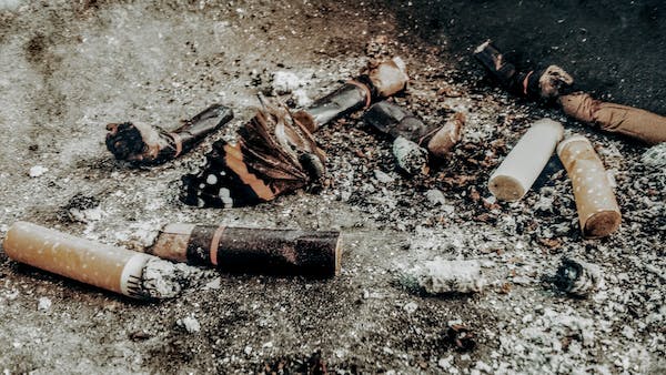 nedopalky od cigaret